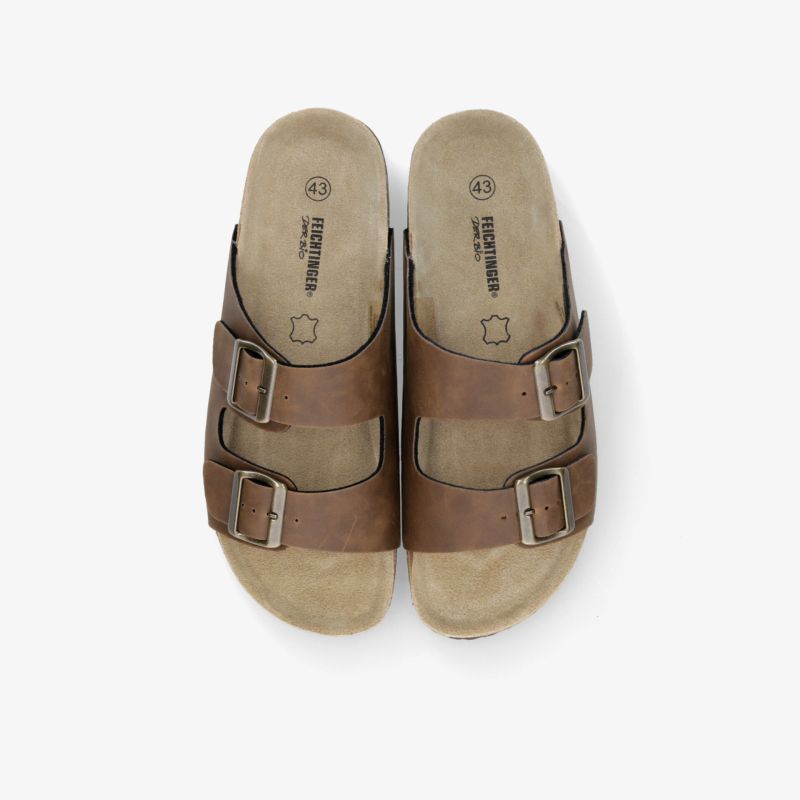 Bequemes Paar brauner Sandalen mit verstellbaren Schnallen und gepolsterter Innensohle für optimalen Tragekomfort