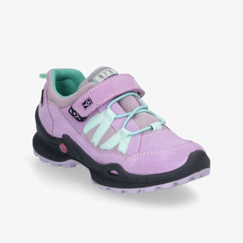 Lilafarbener Outdoor-Schuh mit Klettverschluss und mintgrünen Details, geeignet für verschiedenste Abenteuer.