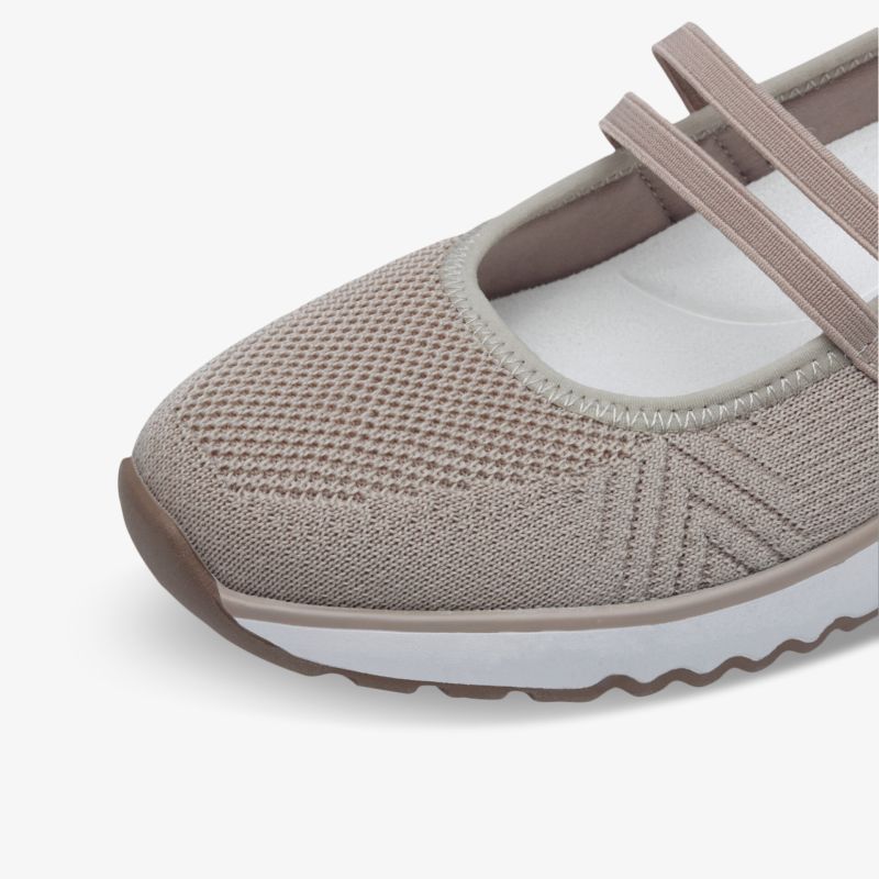 Leichter, atmungsaktiver Strickslipper mit flexibler Passform und rutschfester Sohle, elegantes Design für höchsten Komfort