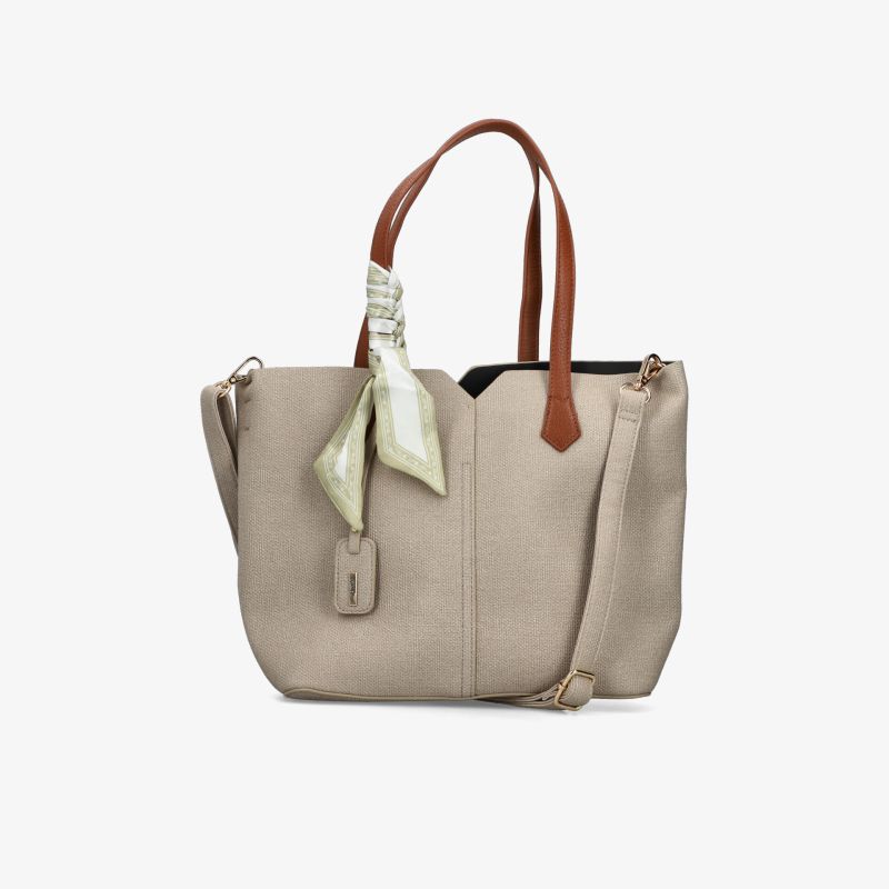 Elegante beige Handtasche mit modernem Design und stylish angebrachten Griffen für vielseitige Nutzung.