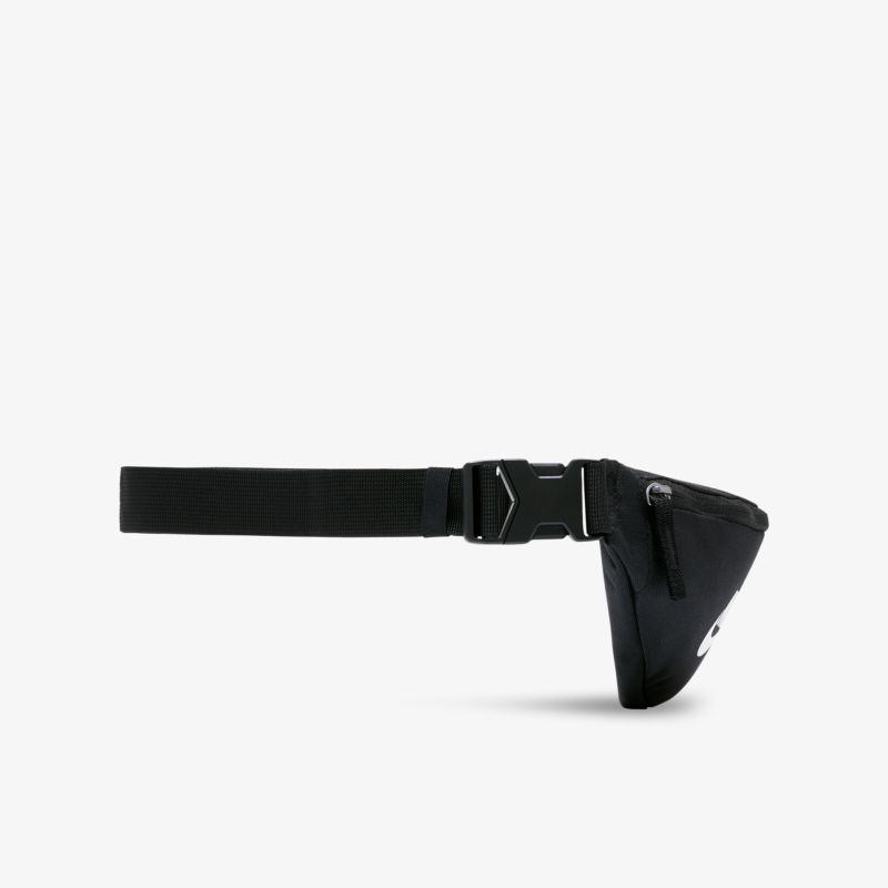 Schwarze Gürteltasche mit verstellbarem Riemen und Reißverschluss für vielseitigen Einsatz und stilvollen Look