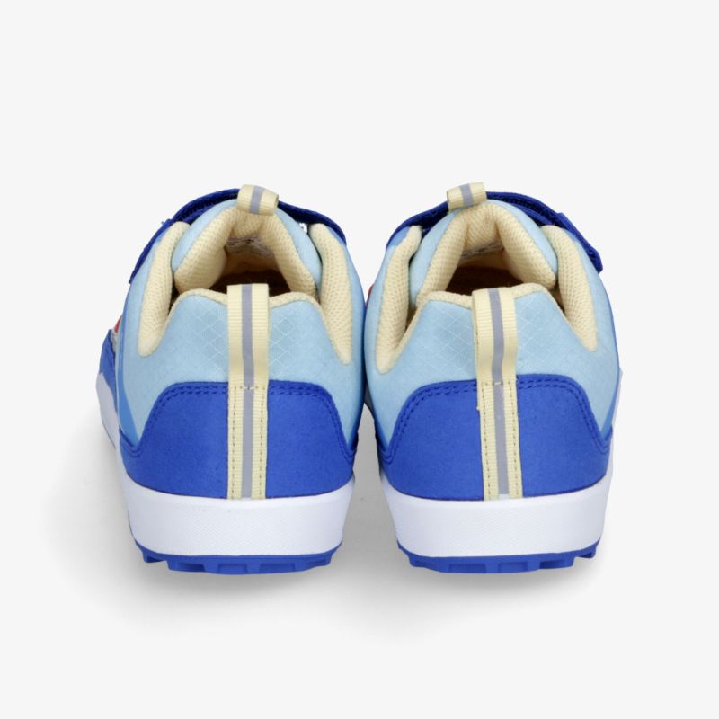Robuste und atmungsaktive blaue Sportschuhe mit leichter Sohle, ideal für Komfort und guten Halt