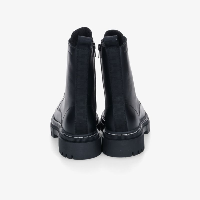 Schwarze Stiefel mit robustem Absatz und seitlichem Reißverschluss, glattes Obermaterial und profilierte Sohle