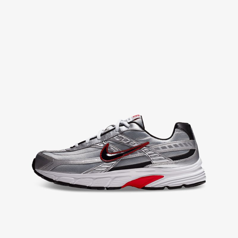 Moderner Sportschuh mit robuster Oberfläche und atmungsaktivem Material, bequeme und leichte Bauweise