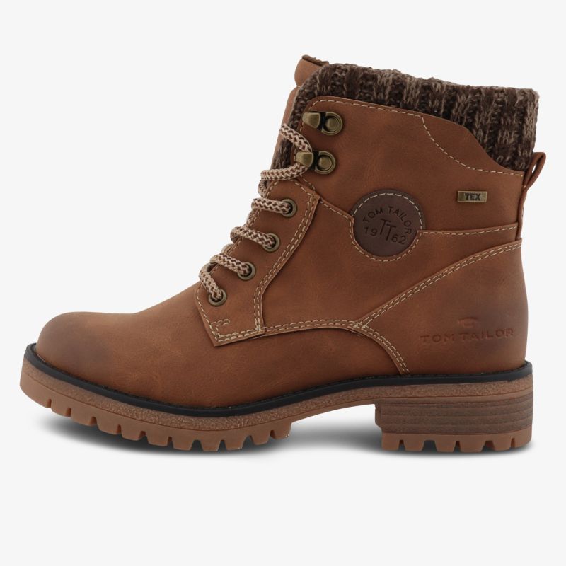Robuster brauner Springerstiefel mit warmem Futter und profilierter Sohle, seitliche Ansicht