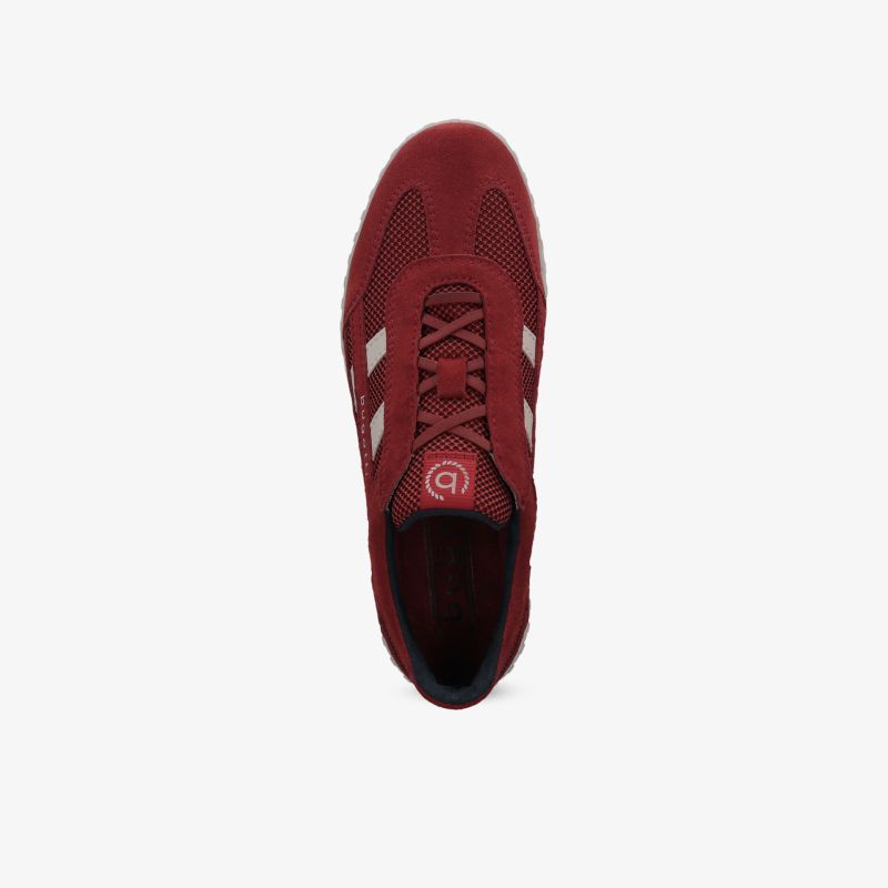 Roter Sneaker mit Schnürung, sportlich und leicht, atmungsaktives Material für bequemen Tragekomfort