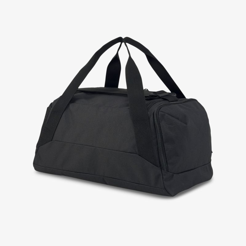 Vielseitige schwarze Tasche mit praktischem Design und geräumigem Innenraum ideal für Sport und Reisen.