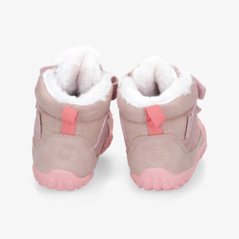 Robuste rosa Winterstiefel mit warmem Innenfutter und rutschfester Profilsohle in Rückansicht