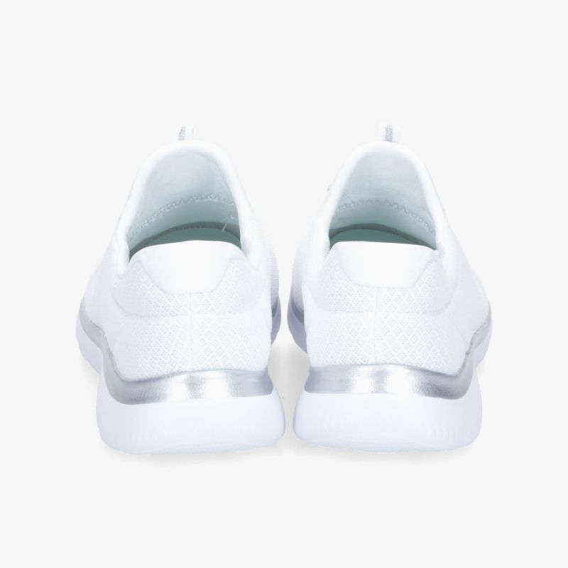 Bequemer weißer Sneaker mit rutschfester Sohle und stilvollem Design, perfekt für Alltag und Sport.