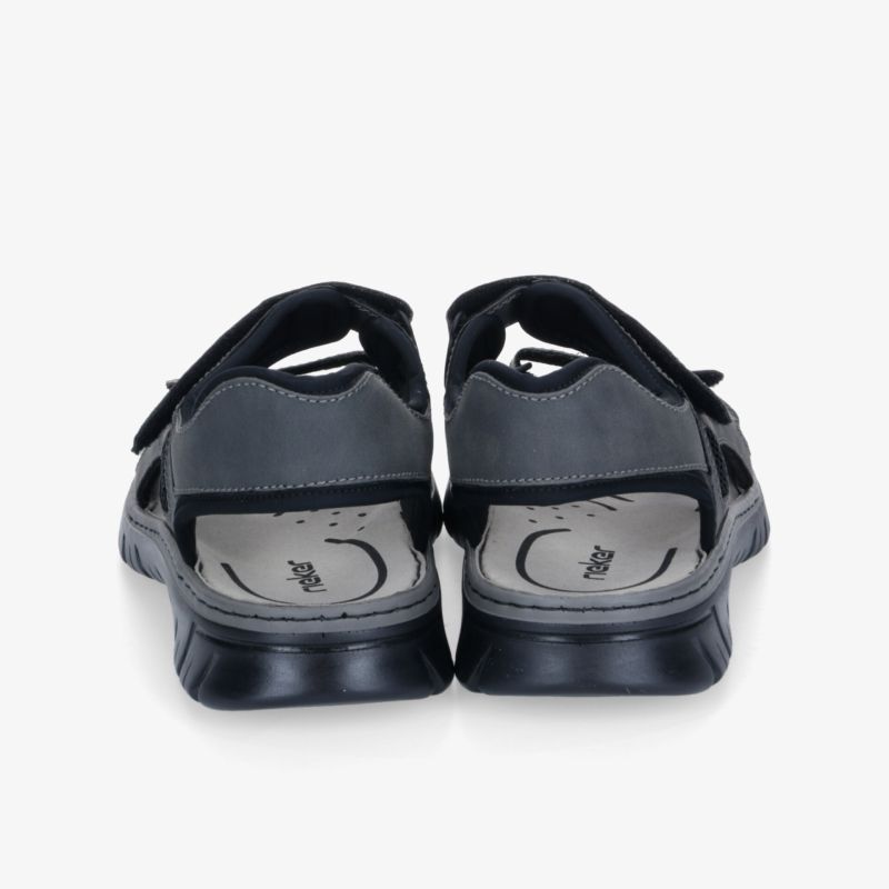 Rückansicht von robusten, atmungsaktiven und komfortablen Sandalen mit gepolsterter Innensohle und rutschfester Sohle