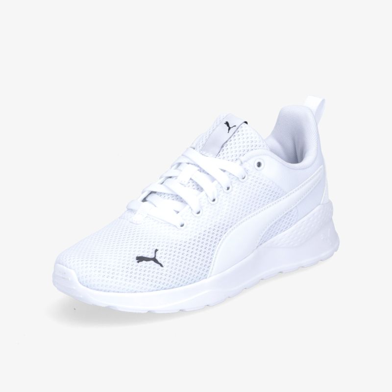 Stilvoller weißer Sneaker mit atmungsaktivem Material und leichter Sohle für optimalen Tragekomfort.