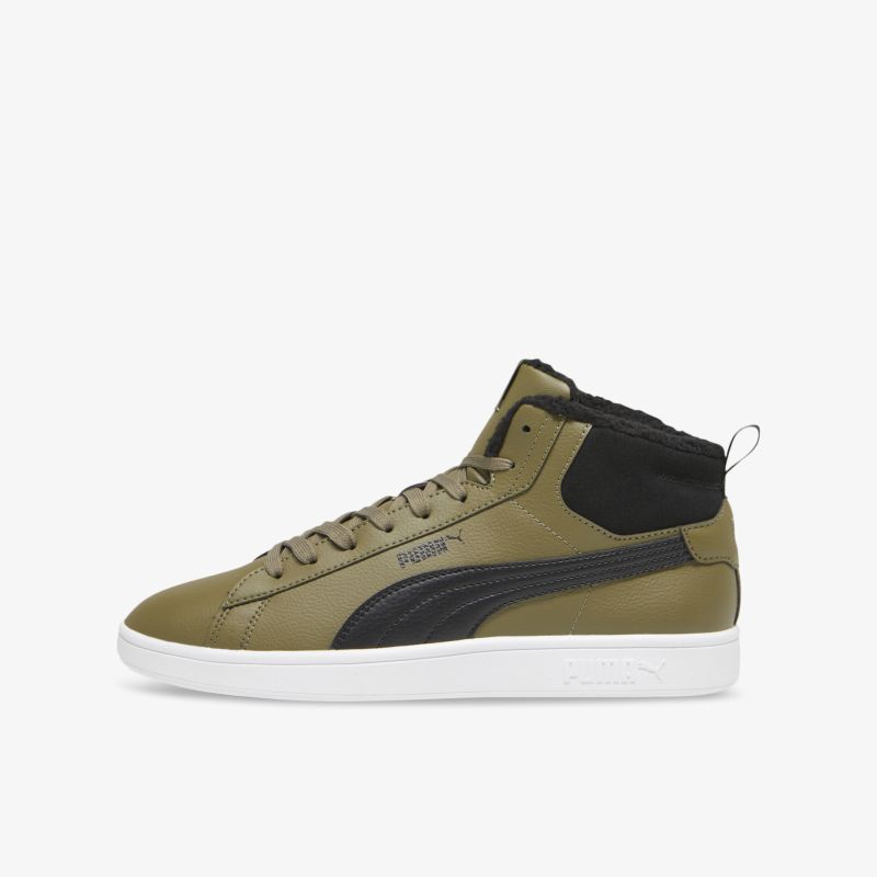 Moderner Sneaker mit robustem Obermaterial, bequemer Polsterung und langlebiger, rutschfester Gummisohle in Olivgrün