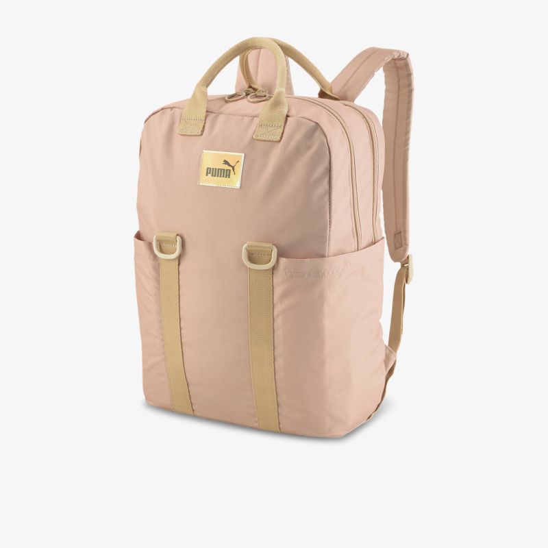 Stylischer beige Rucksack mit robustem Design und praktischen Details für den täglichen Gebrauch.
