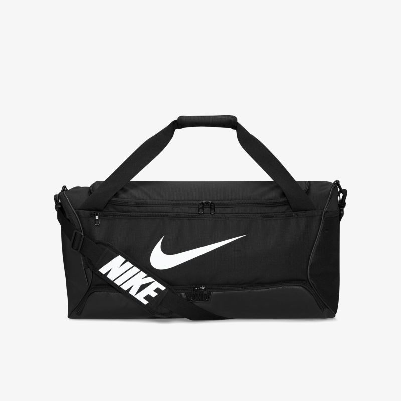 Schwarze Nike-Sporttasche mit großem Logo, ideal für Fitness und Reisen, langlebig und geräumig.