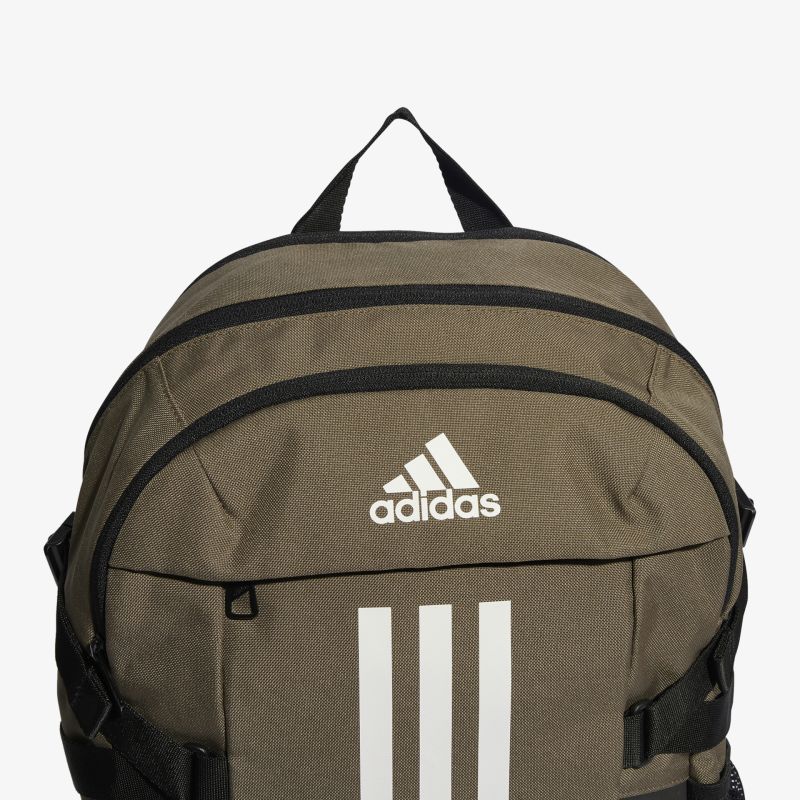 Geräumiger Rucksack mit markantem Logo, robustem Material, ideal für Alltag und Reisen, sportliches Design.