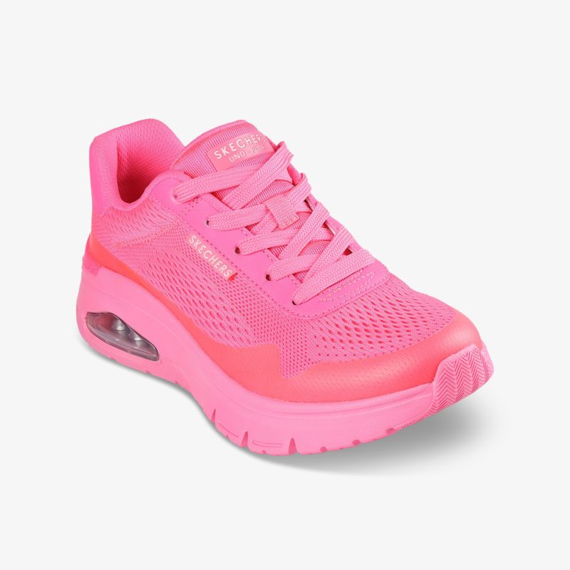 Leichter pinkfarbener Sportschuh mit atmungsaktivem Material und dämpfender Sohle für hohen Tragekomfort