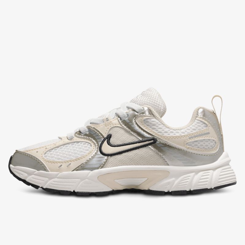 Moderner, atmungsaktiver leichter Laufschuh mit komfortabler Passform und flexibler Sohle
