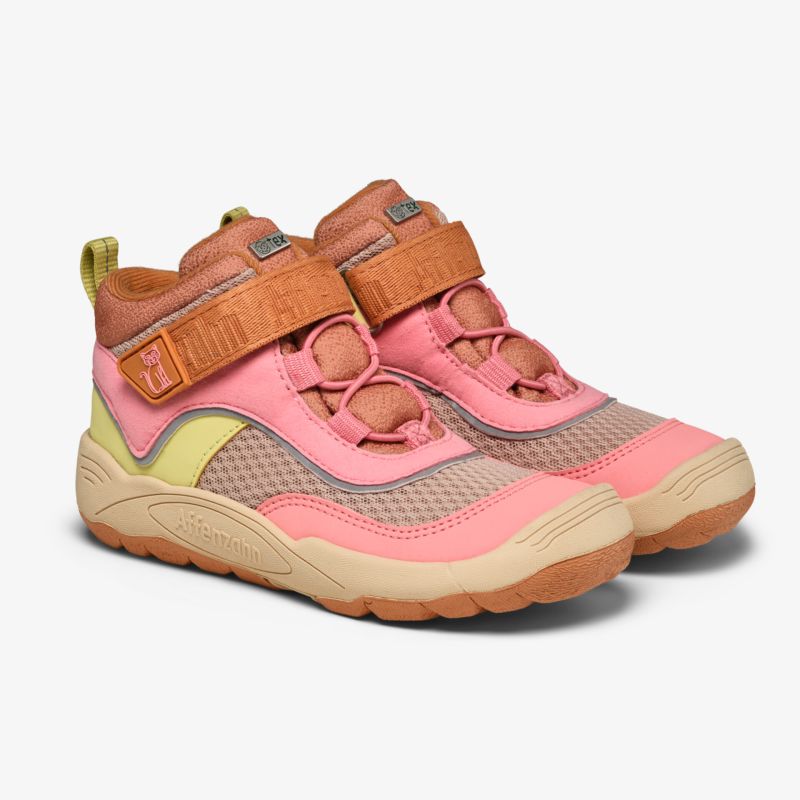 Sportliche, robuste Kinderschuhe in Pink und Beige mit atmungsaktivem Material und rutschfester Sohle