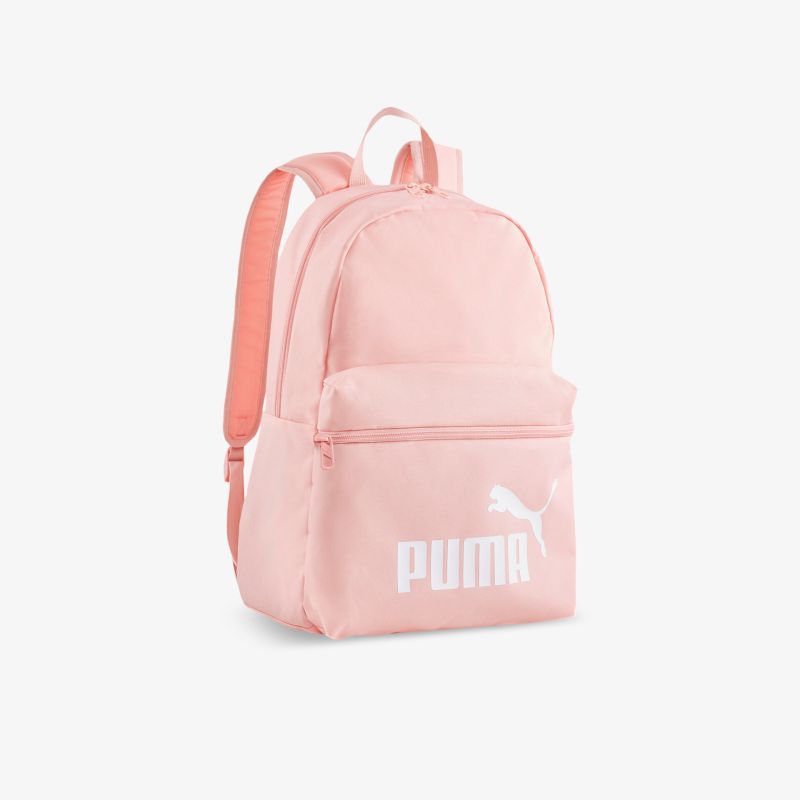 Stylischer, kompakter Rucksack in Rosa mit großem Hauptfach und markantem Logo, ideal für Alltag und Freizeit.