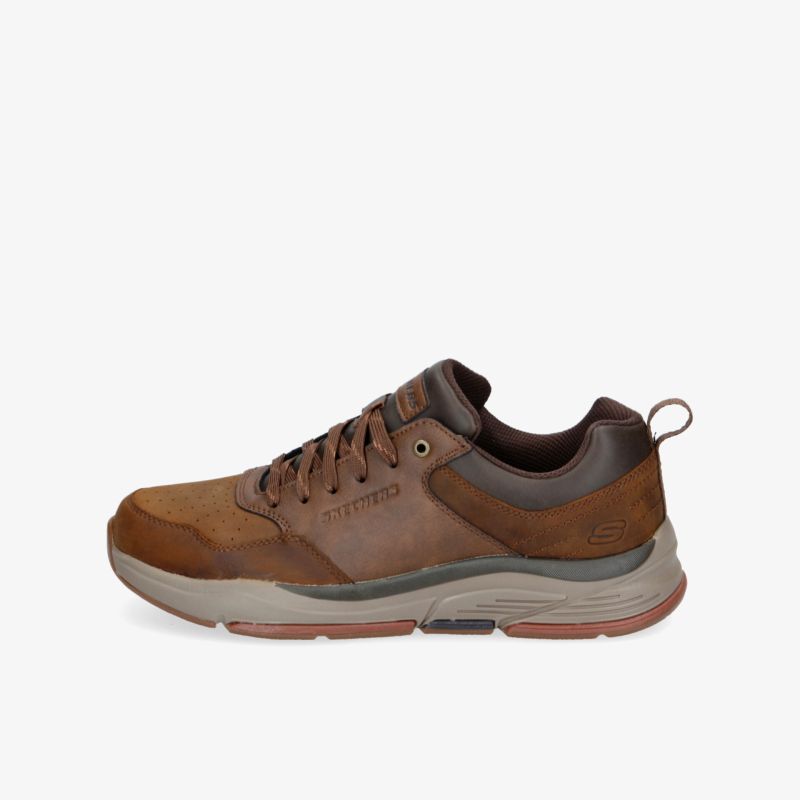 Moderner brauner Sneaker mit bequemer Sohle und stilvollem Design, ideal für Alltag und Freizeit.