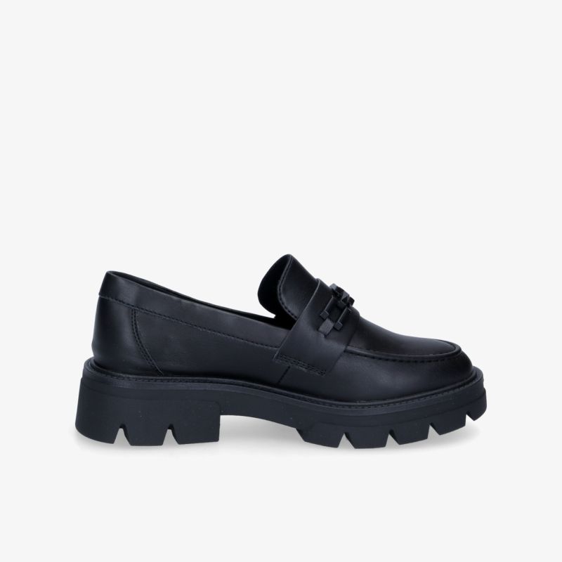 Modische schwarze Loafer mit robuster Chunky Sohle. Bequemer und stilvoller Schuh für vielseitiges Styling.