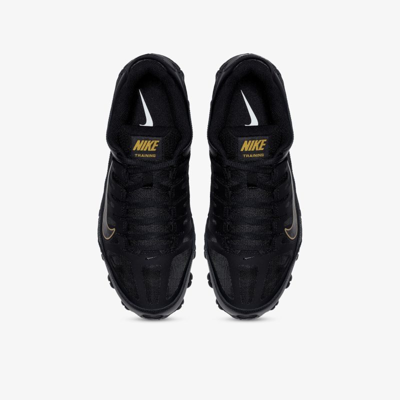 Nike Sportschuhe in schwarz, bequem gepolstert, atmungsaktiv und robust, im Paar von oben fotografiert
