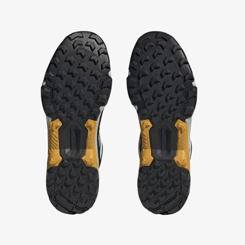 Robuste und rutschfeste Sohle für optimalen Halt bei Outdoor-Aktivitäten.
