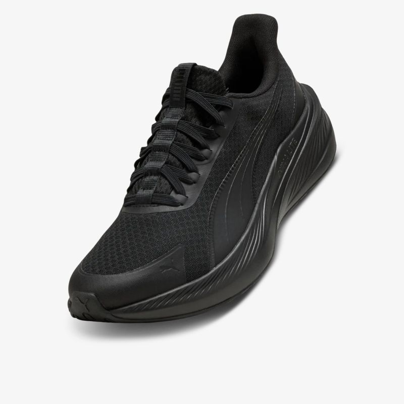 Schwarzer, stylisher Sneaker mit bequemer Passform und moderner Silhouette.