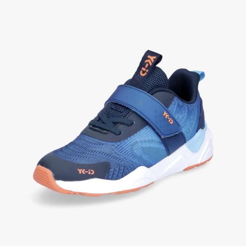 Moderner blauer Sneaker mit Klettverschluss und rutschfester Sohle, ideal für Alltag und Sport