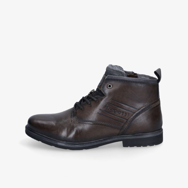 Brauner Lederstiefel seitlich mit robuster Sohle, komfortabler Passform und modischem Design