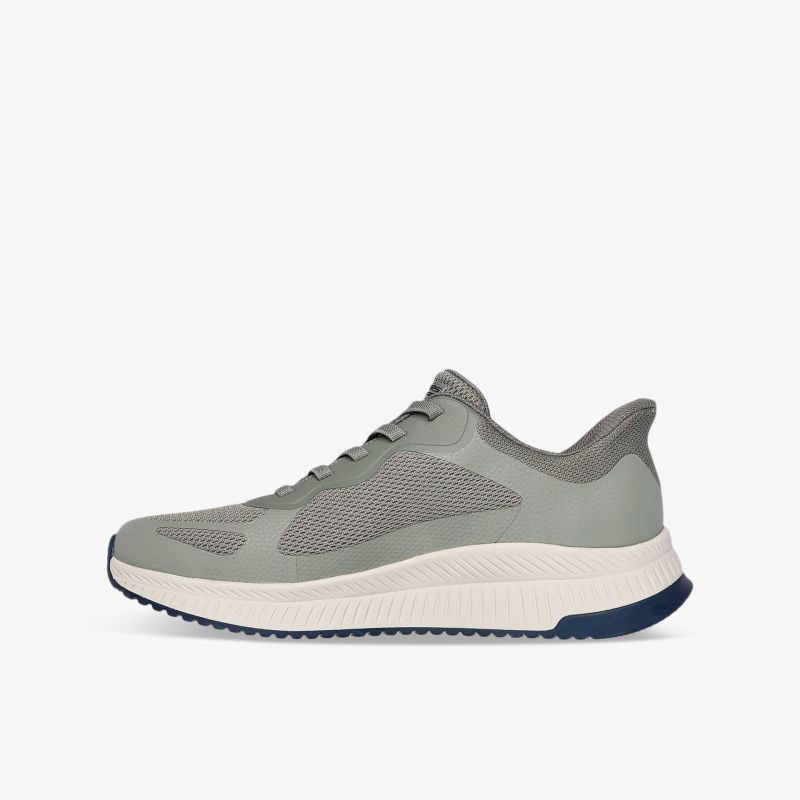 Sportlicher grauer Laufschuh mit komfortabler Passform und rutschfester, flexibler Sohle in moderner Optik seitlich
