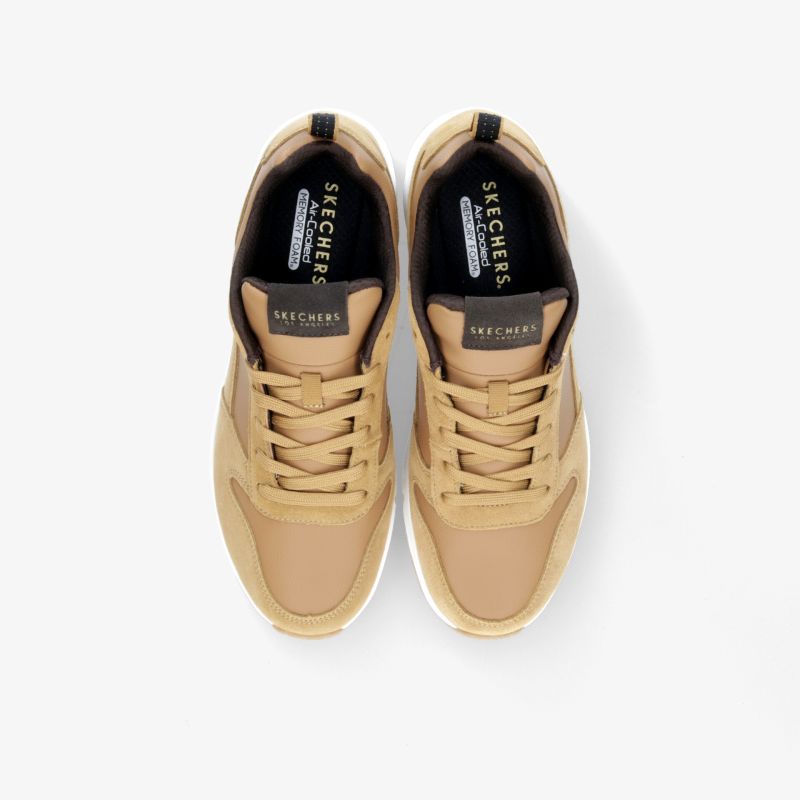 Bequeme und stylische Sneakers für täglichen Komfort und sportlichen Look. Robuste und langlebige Verarbeitung.