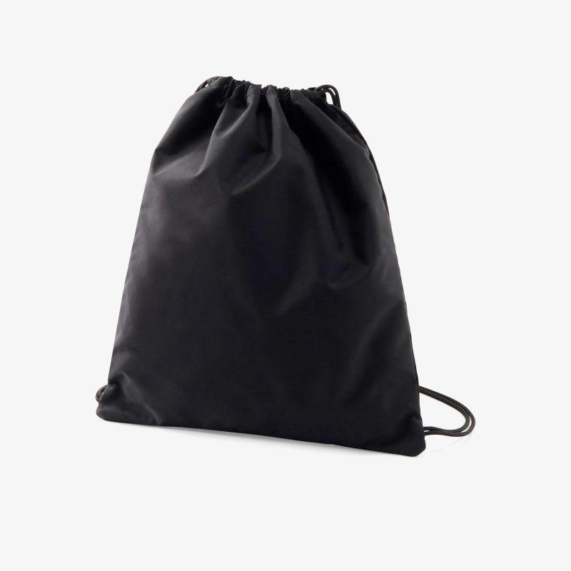 Praktischer schwarzer Kordelzug-Rucksack in schlichter Ausführung für vielseitige Einsatzmöglichkeiten