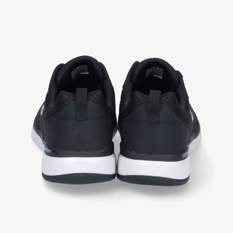 Bequeme und stylische schwarze Turnschuhe von hinten mit rutschfester Sohle