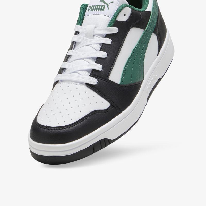 Moderner Sneaker mit atmungsaktivem Obermaterial und bequemer Passform in sportlichem Design
