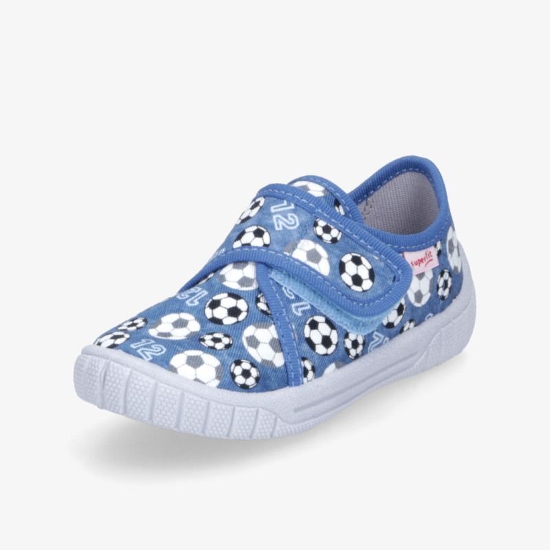 Leichter Kinderschuh mit Fußballmuster, Klettverschluss und rutschfester Sohle für hohen Tragekomfort