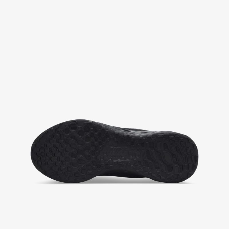 Detailaufnahme einer robusten, rutschfesten Schuhsohle mit optimaler Grip- und Stabilitätswirkung.