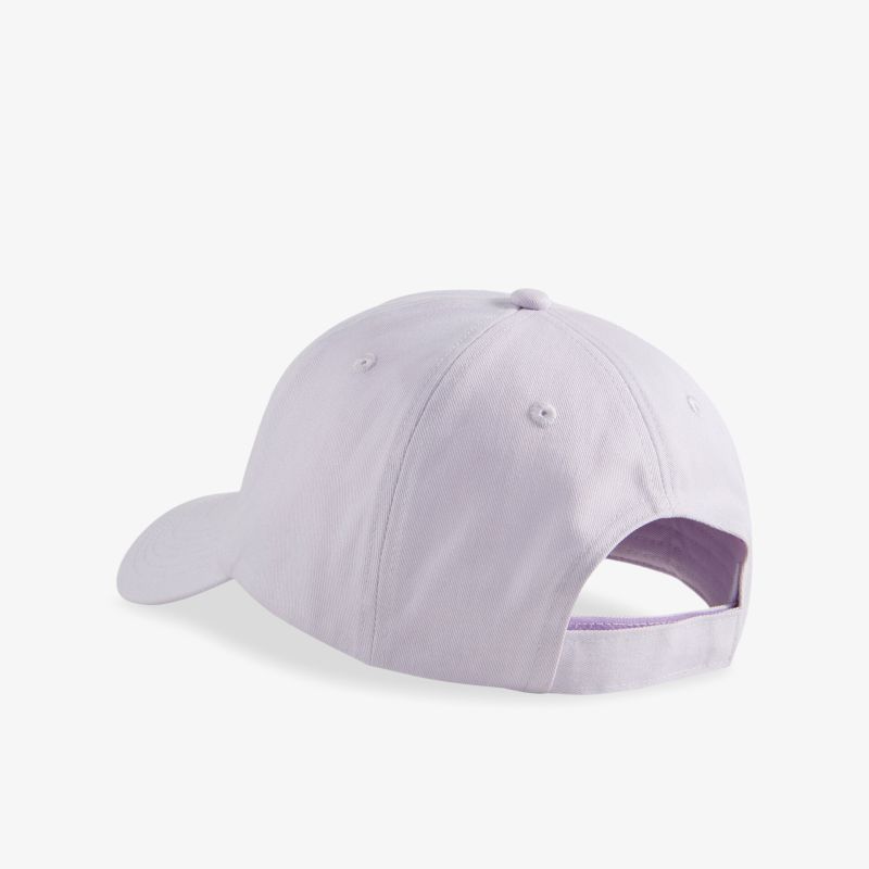 Stylische lila Baseballcap mit verstellbarem Verschluss für perfekten Sitz und optimalen Tragekomfort.