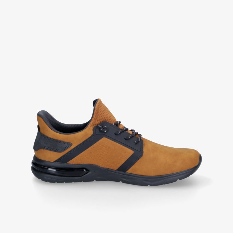 Moderner brauner Sneaker seitliche Ansicht, bequem, robust und sportlich mit rutschfester Laufsohle