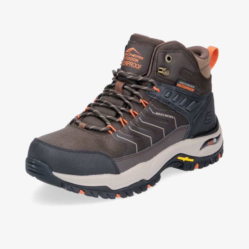 Hochwertiger Outdoor-Schuh mit rutschfester Sohle und modernem Design für maximalen Komfort und Stabilität.