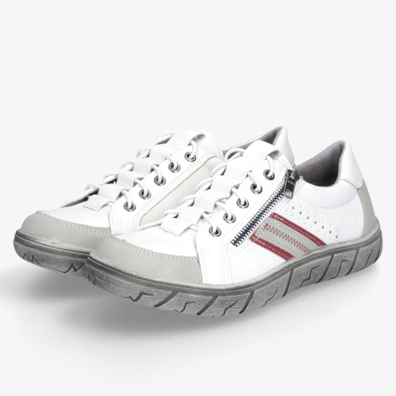 Weiße Freizeitschuhe mit robuster, profilierter Sohle, Reißverschluss und Schnürung für bequemen Halt