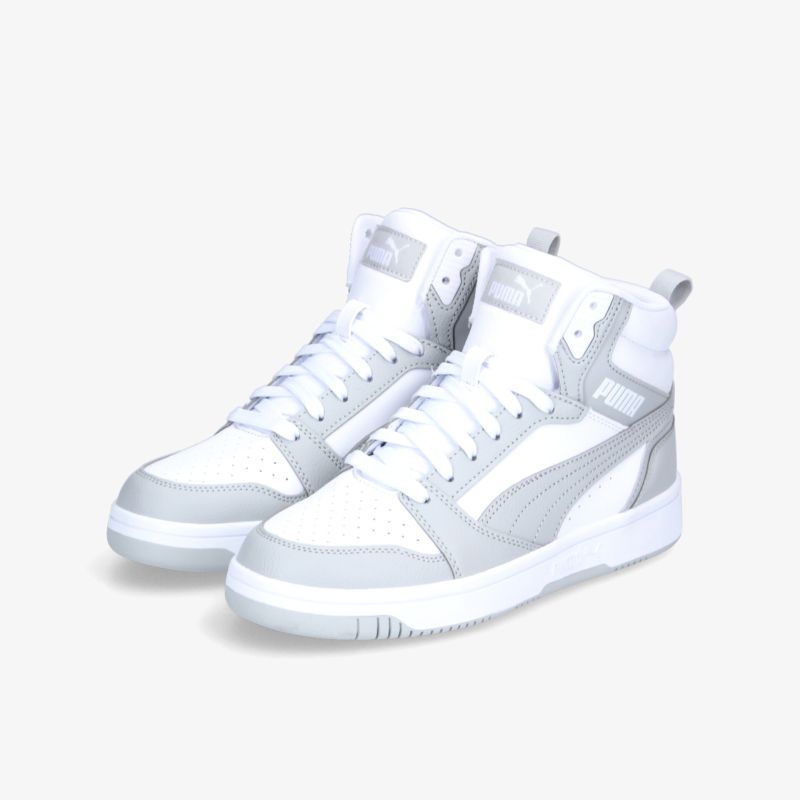 Weiße High-Top-Sneaker mit grauen Akzenten, schnittiges Design, perfekt für einen modernen Look.