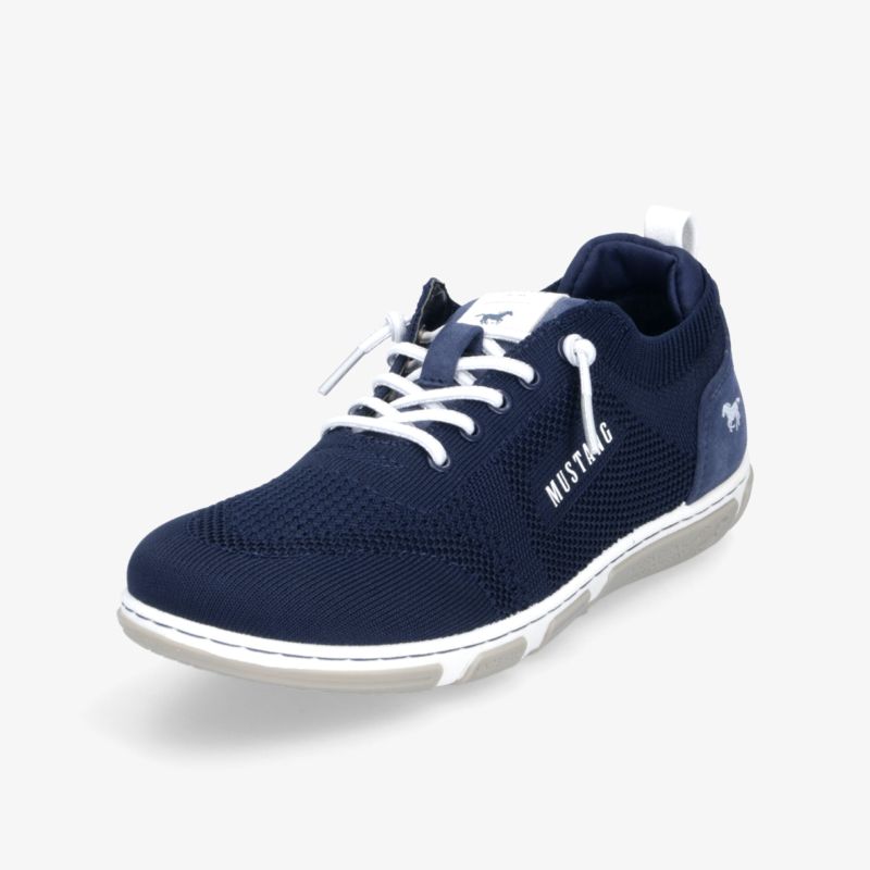 Moderner blauer Schnürschuh mit weißer Sohle, ideal für sportliche Aktivitäten und Freizeit.