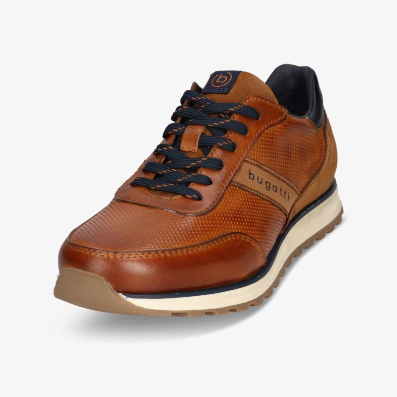Moderner brauner Ledersneaker mit sportlichem Design und komfortabler Passform für vielseitigen Einsatz.