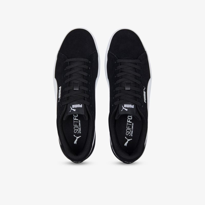 Elegante schwarze Sneaker mit hochwertigem Design und bequemer Passform, perfekte Wahl für stilvolle Auftritte.