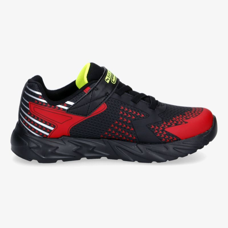 Moderner Sportschuh in Rot und Schwarz mit komfortabler Dämpfung und stylischem Design, perfekt für sportliche Aktivitäten.