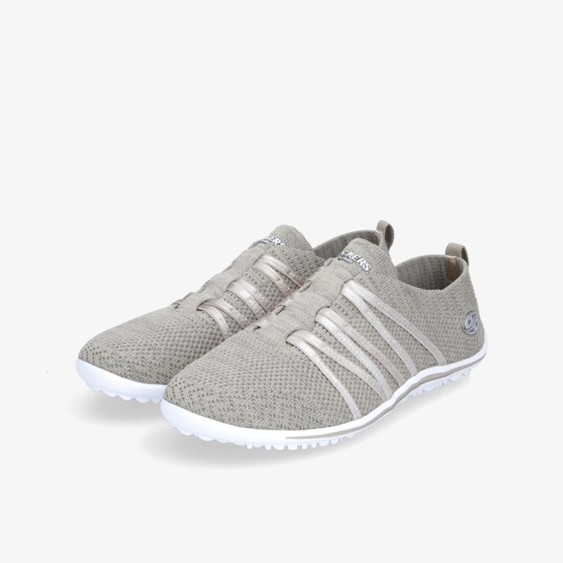 Leichte, graue Sneaker aus atmungsaktivem Material mit rutschfester Sohle. Perfekt für Sport und Freizeit.