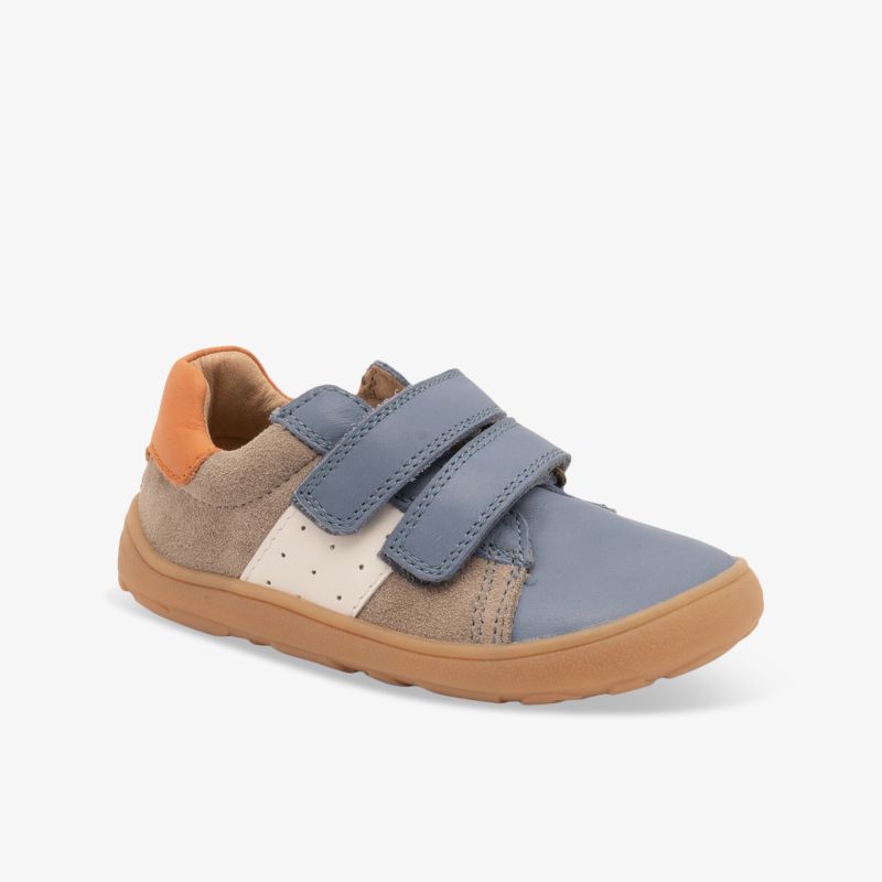 Bequemer, leichter Kinderschuh mit verstellbaren Klettverschlüssen und rutschfester Sohle