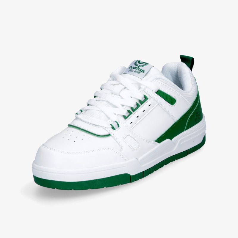 Weißer Sneaker mit grünen Details, sportlich und bequem, gepolsterter Komfort, langlebige Sohle für optimalen Halt