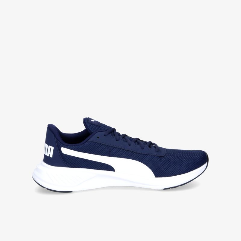 Lässiger blauer Sneaker mit sportlichem Design und bequemem Tragekomfort ideal für Freizeitaktivitäten.